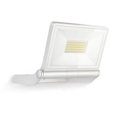 Abbildung von Steinel LED Außenstrahler XLED ONE XL Weiß, 42,6 W Flutlicht, 4200 lm, Aluminium, für Zufahrt, Hof und Garten, 065232