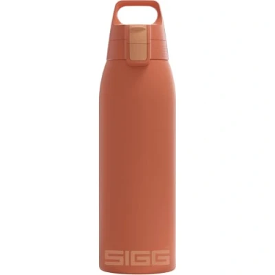 Abbildung von SIGG Isolierte Trinkflasche Thermosflasche Shield Therm One Eco Red kohlensäurehaltige Getränke Auslaufsicher Spülmaschinenfest BPA frei 90% recycelter Edelstahl Rostrot 1L