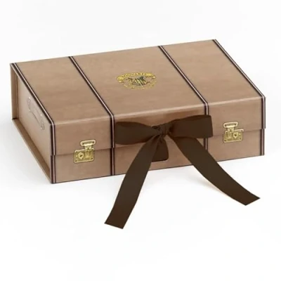 Abbildung von Harry Potter Trunk Geschenkbox Größe S