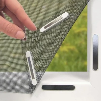 Abbildung von EASYmaxx Insect Protect Fliegengitter Fenster mit Magnetbefestigung zuschneidbares Moskitonetz Insektenschutz bis 150 x 180 cm Mückenschutz Magnet leichte Montage [Schwarz]