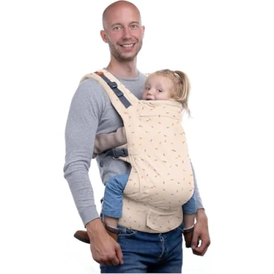 Abbildung von Beco Toddler Babytrage mit extra breitem Sitz Kindertragerucksack aus 100% Baumwolle, 2 Tragepositionen, Kindertrage Bauch/Kindertrage Rücken, Wandern, 9 27 kg (Sprinkles)