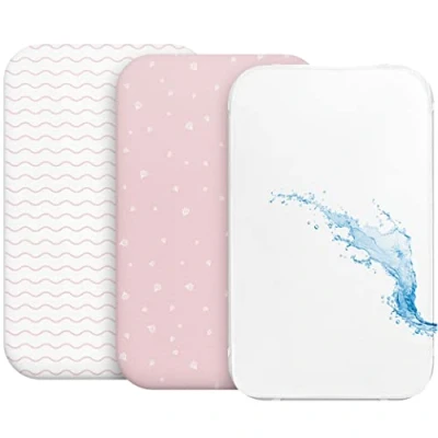 Abbildung von 2X Spannbettlaken aus 100% Baumwolle mit Gummiband 1X Matratzenschoner wasserdichtem Material 3er Set 50x83cm Rosa