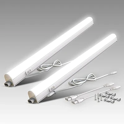 Abbildung von B.K.Licht 2er Set LED Leiste mit Ein Ausschalter, neutralweiße Lichtfarbe, erweiterbar, Unterbauleuchte Küche, Lichtleiste Schrankbeleuchtung, Küchenlampe, 57,3x2,2x3 cm, Weiß