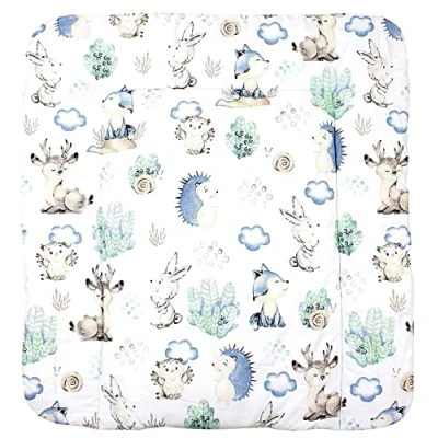 Abbildung von TupTam Baby Wickeltischauflage mit Baumwollbezug Gemustert, Farbe: Rehe/Igel, Größe: 75 x 85 cm