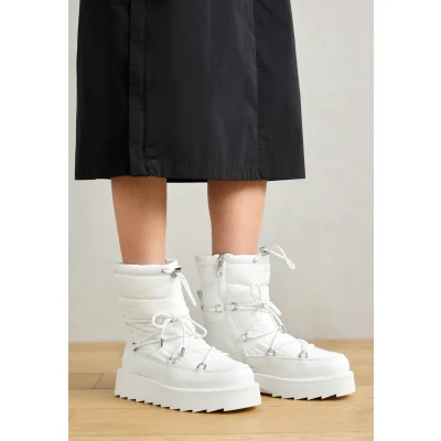 Abbildung von Tamaris Snowboot/Winterstiefel, Damen, Größe: 37, White Schuhe