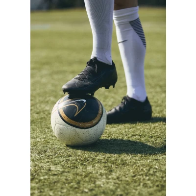 Abbildung von Nike Performance ZOOM Vapor 16 PRO FG Fußballschuh Nocken, Herren, Größe: 39, Black/deep jungle Schuhe