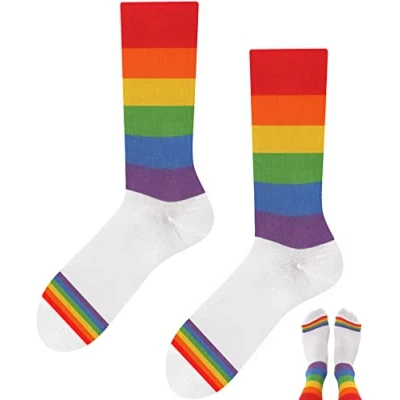 Abbildung von TODO Socken PRIDE Motiv Unisex mit LGBT Flagge Baumwolle Weiß und Schwarz Regenbogen (35 38, Weiss)