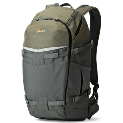 Abbildung von Lowepro Flipside Trek 450 Rucksack, Kamerarucksack für DSLRs und mehrere Objektive, Laptop, Tablet, Fotozubehör, Stativ, grau, 17 x 26 31 cm