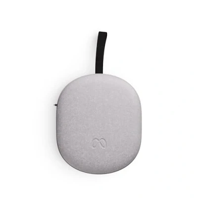 Abbildung von Kompakte Tragetasche für Meta Quest mit 3/3S kompatibel überarbeitetes kompaktes Design bietet Platz eine 3/3S, Touch Plus Controller, Activity Schlaufen, Ladekabel