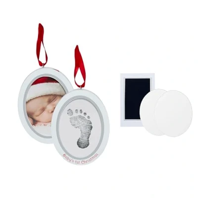 Abbildung von Pearhead Babyprints Newborn Baby Handprint or Footprint Double Sided Photo Ornament with Clean Touch Ink Pad, Baby&#039;s First Christmas, 13.34 x 10.16 cm, White