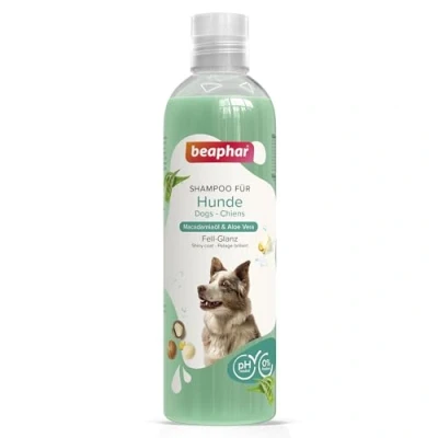Abbildung von BEAPHAR Hundeshampoo Fell Glanz Für Hunde Aller Rassen Hautfreundlich Mit Macadamiaöl Und Aloe Vera 0% Parabene Frischer Duft Vegan 250 ml