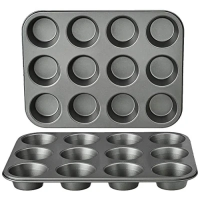 Abbildung von Amazon Basics Rund Backblech für Muffins, antihaftbeschichtet, Karbonstahl, 2er Pack, Grau, 13.9&quot;x10.55&quot;x1.22&quot;