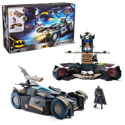 Abbildung von DC Comics Ultimate Transforming Batmobile mit Batmanfigur (10cm), 1 Pfeil Katapult, Lichteffekten, Soundeffekten, per Knopfdruck zur Batcave transformierbar. Ab 4 Jahren