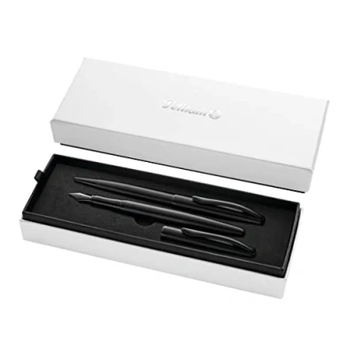 Abbildung von Pelikan Geschenkset Jazz Noble mit Füller und Kugelschreiber, Carbon (Schwarz), eleganter Patronenfüller (Feder M) Kugelschreiber aus Metall, im Geschenketui, 821896