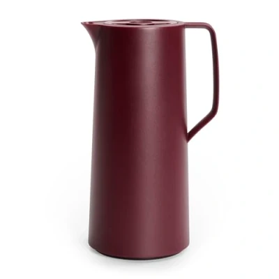Abbildung von Emsa N41702 Motiva Isolierkanne 1 Liter Quick Press Verschluss 12h heiß, 24h kalt Glaskolben Made in Germany Nordisches Design Weinrot