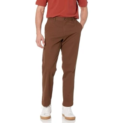 Abbildung von Amazon Essentials Herren Knitterfreie Flatfront Chinohose mit klassischer Schnitt (erhältlich in Big &amp; Tall), Braun, 42W / 30L