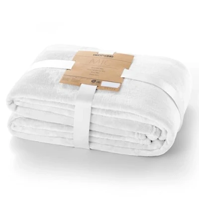 Abbildung von DecoKing Kuscheldecke 200x220 cm Elfenbein Decke Microfaser Tagesdecke Fleece weich sanft kuschelig Ivory Mic