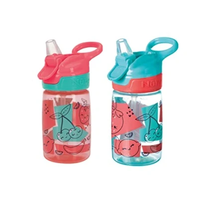 Abbildung von Nuby Incredible Gulp 048526890446 Trinkflasche, kein Verschütten, 360 ml, Tragegriff, spülmaschinen und mikrowellengeeignet, geeignet für Kinder ab 18 Monaten, Erdbeeren, 2 Stück