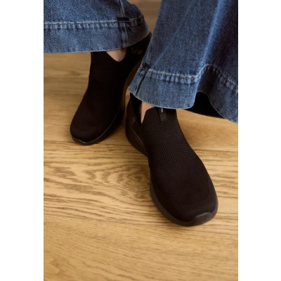 Abbildung von Skechers Sport Ultra FLEX 3.0 Slipper, Damen, Größe: 36, Black Schuhe