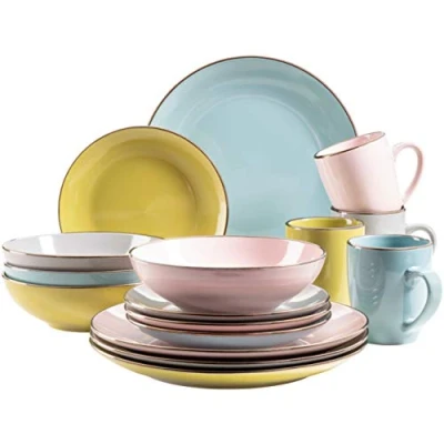 Abbildung von MÄSER 931726 Metallic Rim, Modernes Geschirr Set für 4 Personen mit messingfarbenem Rand, 16 teiliges Kombiservice randlosen Coupe Formen, bunt, Steinzeug