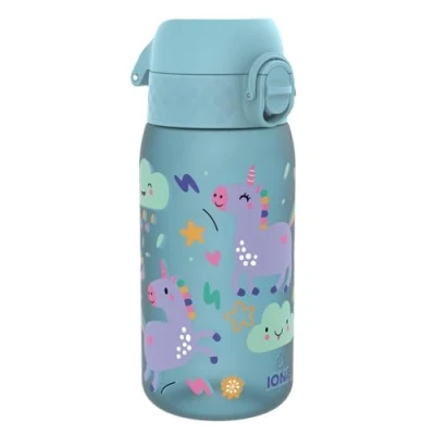 Abbildung von ion8 Kinder Trinkflasche, 350ml, Auslaufsicher, Einhandöffnung, Sichere Verriegelung, Spülmaschinenfest, BPA frei, Tragegriff, Klappdeckel, Leicht zu Reinigen, Klimaneutral, Blau Einhörner