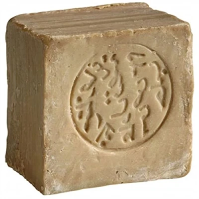Abbildung von Carenesse Original Aleppo Seife 200 g I 85% Olivenöl 15% Lorbeeröl, traditionelles Rezept über tausende Jahre bewährt, Olivenölseife, Olivenseife, Haarseife, Duschseife, Handseife, Savon d‘Alep