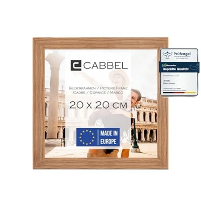 Abbildung von CABBEL Bilderrahmen 20x20 cm, Eiche, stabiles MDF Holz Rahmen, bruchsicherem Plexi Glas, zum Aufhängen &amp; Aufstellen, ideal für Fotos/Bilder/Collage
