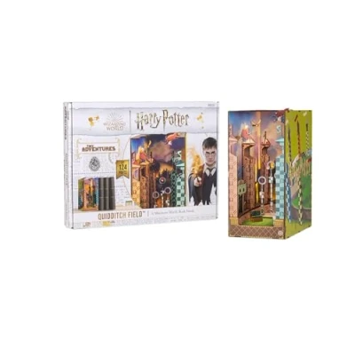Abbildung von Revell Modellbausatz Tiny Adventures I Quidditch Field Harry Potter 3D Miniaturhaus DIY Book Nook Holz Puzzle Handgefertigtes Booknook für Sammler und Zauberei Fans