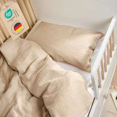 Abbildung von Laleni Kinderbettwäsche 100x135 cm aus Baumwolle Musselin Bettwäsche Kinder 100 x 135 + Kissenbezug 40x60 Oeko TEX zertifizierte Taupe Set