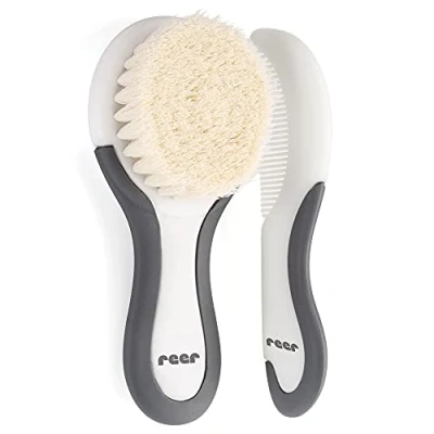Abbildung von Reer BabyCare Haarpflege Set 2tlg, Ziegenhaarbürste und Schorfkamm, weiß, 81070