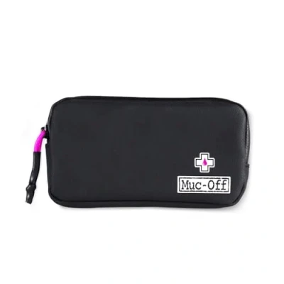 Abbildung von Muc Off Essentials Wasserfeste Tasche Robustes Schwarzes 900D Polyester Wasserabweisende Fahrradtasche Fahrrad Zubehör zur Aufbewahrung von Ersatzschläuchen, Reifenhebern oder Handy