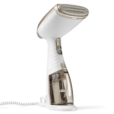 Abbildung von Conair Turbo ExtremeSteam Dampfglätter mit 5 EInstellungen Dampfleistung 25g/Min. Schnelle Aufheizzeit 3 Aufsätze für feine und schwere Stoffe + Bügelfalten weiß/beige