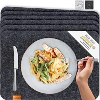 Abbildung von Miqio® Design Tischset aus Filz Marken Label echtem Leder 6er Set Platzset (dunkel grau anthrazit) abwaschbar Filzmatte Tisch Untersetzer Platzdeckchen abwischbar