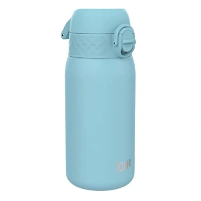 Abbildung von Ion8 Kinder Trinkflasche, Edelstahl 400ml, Auslaufsicher, Einhandöffnung, Sichere Verriegelung, Spülmaschinenfest, Klappdeckel, Tragegriff, Leicht zu Reinigen, Langlebig &amp; Kratzfest, Alaskan Blau