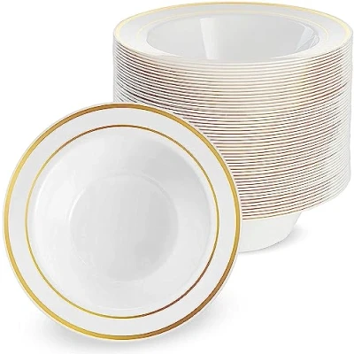 Abbildung von MATANA 25 Weiße Plastikschalen mit Goldrand, Suppenteller, Suppenschalen (360ml) Suppenschüssel für Hochzeiten, Geburtstage, Taufen, Weihnachten, Partys Mehrweg &amp; Stabil