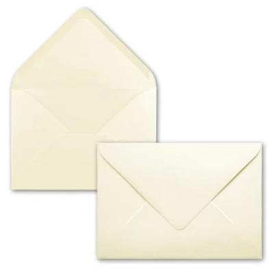 Abbildung von 50x Briefumschläge B6 17,5 x 12,5 cm Vanille/Creme Nassklebung mit spitzer Klappe 120 g/m² Für Hochzeit, Gruß Karten, Einladungen