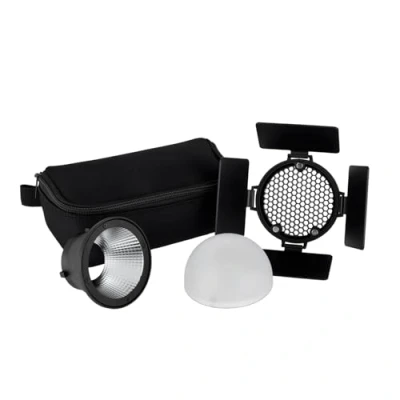 Abbildung von Rollei Zubehör Set für LUX Serie 100 Bi Color/LUX RGB/LUX 60 Color oder RGB mit Magnetischer Anschluss Barndoors, Softball, Wabengitter und Reflektor