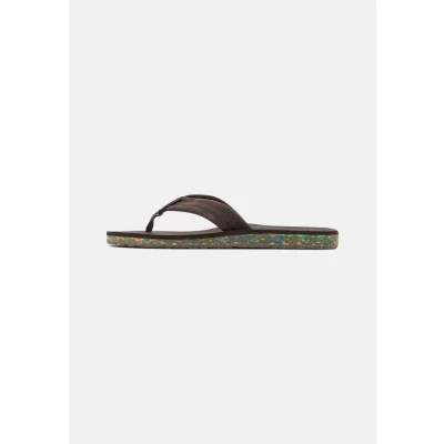 Abbildung von Quiksilver Carver Recycled Pantolette flach, Herren, Größe: 44, Brown Veloursleder