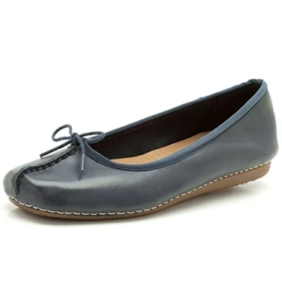 Abbildung von Clarks Damen Freckle Ice Ballerinas, Blau, 38 EU