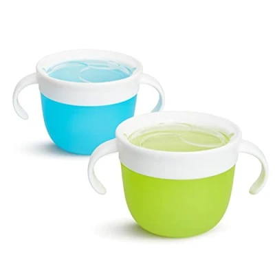 Abbildung von Munchkin Snackbox für Babys und Kleinkinder, faltbarer Snackbecher Lebensmittel, BPA frei, kleiner Behälter mit Griffen, ideal zuhause oder unterwegs, auslaufsicher Blau/Grün