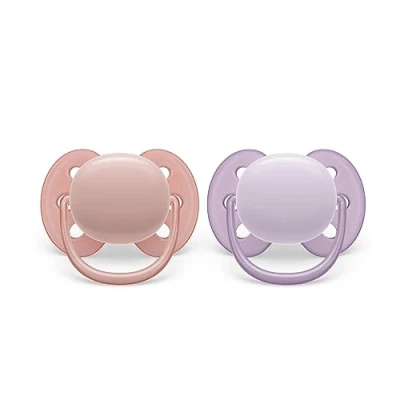 Abbildung von Philips Avent ultra soft Schnuller 2er Pack, BPA freier, weicher für Babys von 0 6 Monaten, inklusive Transport und Sterilisationsbox, Hellrosa/Lavendel (Modell SCF091/31)