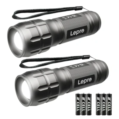 Abbildung von Lighting EVER LED Taschenlampe Klein, Extrem Hell &amp; Zoombar Mini Taschenlampen Batteriebetrieben für Kinder, Wasserdichte Handlampe Camping, Outdoor, Notfälle (2er Pack in Gunmetal)
