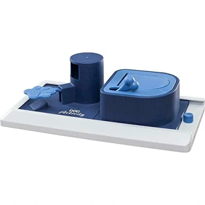 Abbildung von TRIXIE Hundespielzeug Intelligenz Dog Activity Strategiespiel „Poker Box Vario 1“ Anspruchsvolles Intelligenzspielzeug für Hunde zur Beschäftigung, 32 x 17cm 32031