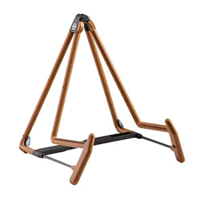 Abbildung von K&amp;M 17580 A Gitarrenständer Heli 2 Kork 18,5 23 cm Breite für Gitarren, Cello, Horn