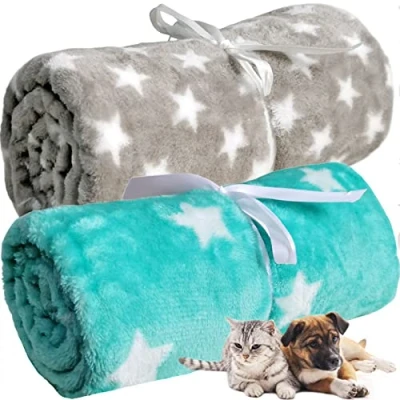 Abbildung von LeerKing Hundedecke flauschig Katzendecke waschbar Fleecedecke Kuscheldecke für Sofa Hundebett und Auto 2er Pack Hellgrau Grün 75 * 100cm