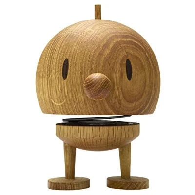Abbildung von Hoptimist Bumble, Holzdeko, Wackelfigur aus Holz, Deko Skandinavisch, Wohnzimmer, Schreibtisch Deko, Büro Gadgets, Tolle Kleine Geschenke, 7,5 x 8,5 10,7 cm, Medium, Oak