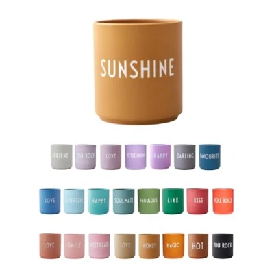 Abbildung von Design Letters Lieblingsbecher SUNSHINE Kaffeetasse Weihnachtsgeschenke für Männer, Frauen Tasse mit Spruch Kaffeebecher Porzellan Ideal Weihnachtsdeko Innen, Tischdeko Weihnachten 250 Ml