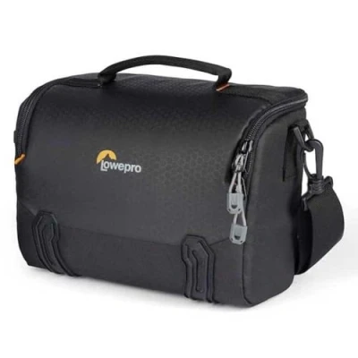 Abbildung von Lowepro Adventura SH 160 III, Camera Shoulder Bag with Adjustable/Removable Strap, for Mirrorless Camera, Compatible Sony Alpha 7 Series, Black