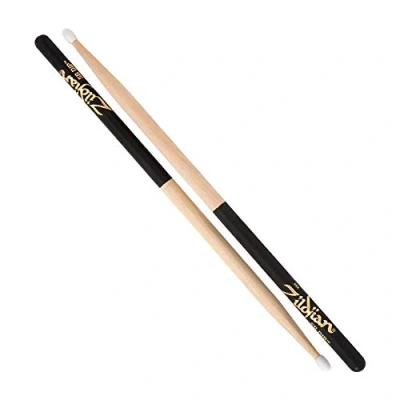Abbildung von Zildjian 5B Nylon Black Dip Drumsticks Z5BND