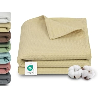 Abbildung von ZOLLNER Kuscheldecke in 150x200 cm 100% Baumwolle Zeitloses Waffelmuster knitterarme und atmungsaktive Couchdecke beige waschbar bis 60C Hotelwäschequalität Oeko Tex® Zertifiziert